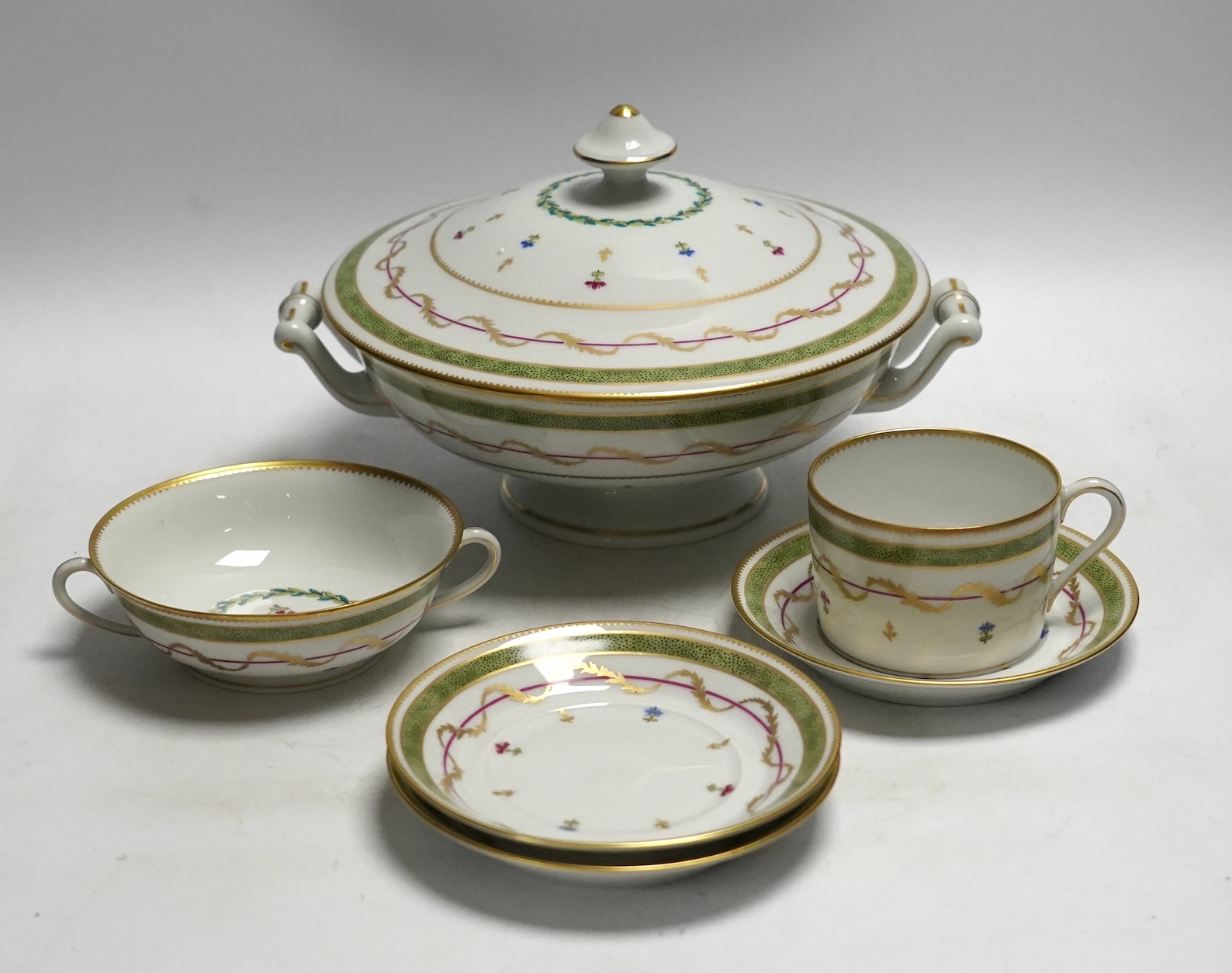 A ‘Haviland’ Limoges coffee and dinner service